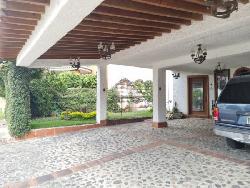 Casa en Venta Las Majaditas, acceso por Zona 11 Charcas