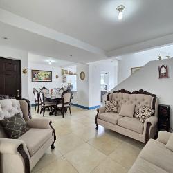 Casa en Venta en el centro de San Lucas, en condominio