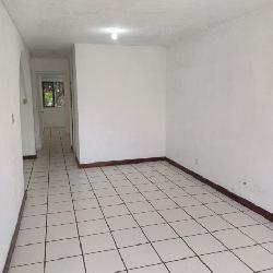 Casa en Renta Paisajes de San Cristóbal Zona 8 Mixco