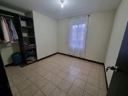 Apartamento en Alquiler Villa Nueva, cerca de la VAS