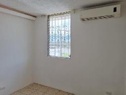 Apartamento en Renta en Segundo Nivel en San Cristóbal 