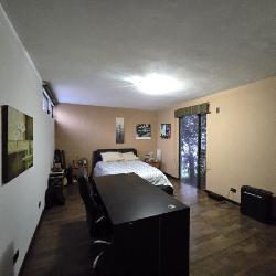 Casa en Venta en Condominio sobre Bulevar San Cristobal