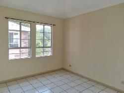 Apartamento en Renta Zona 13 Monte Azul