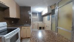 Apartamento en Renta Zona 10 Ciudad, con 2 balcones