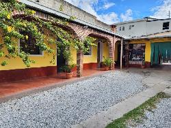 Casa en Venta Zona 11 para Uso Comercial