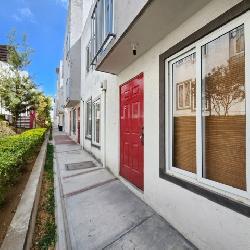 Casa en Venta Estilo Townhouse Zona 21 Ciudad