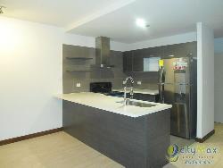 Apartamento en Renta Zona 10 Edificio Veinti4