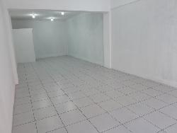 Local Comercial en Renta Zona 11 frente a Miraflores