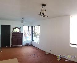 AMPLIA CASA EN VENTA ZONA 16 LA MONTAÑA