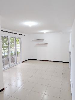 Apartamento en renta en Parque 7 Calzada Roosevelt