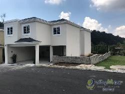 Casa en Venta en Jardines de Arrazola