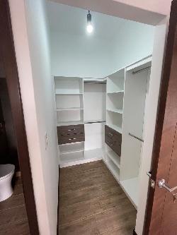 Apartamento en Renta en Zona 10 Cercano a Diagonal 6