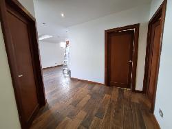 Apartamento en renta tipo casa en zona 15 VH1