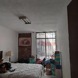 Venta de casa en Colonia Miraflores Sur zona 11