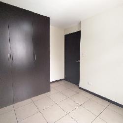 Apartamento en Venta en céntrico edificio zona 9