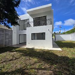 Casa en Venta en Llano Alto km 19 Carretera al Salvador