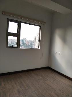 Renta de Apartamento zona 10 Nivel Alto
