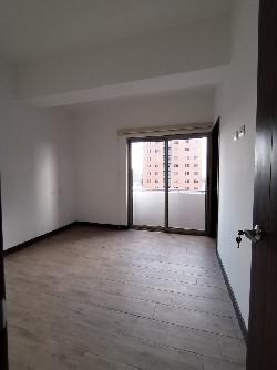 Renta de Apartamento zona 10 Nivel Alto