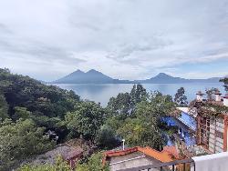 CASA VACACIONAL EN VENTA Y RENTA EN ATITLAN