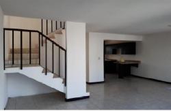 Casa en Venta Condominio hacia Villa Canales Km. 25.5