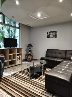 Apartamento Amoblado en Renta zona 10