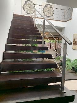 VENTA CASA en planos exclusivo condominio en zona 16 