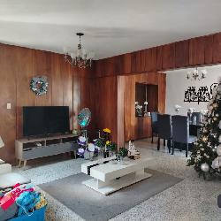 Venta de casa en Colonia Miraflores Sur zona 11