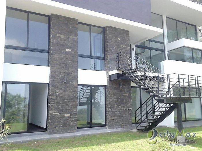 CASA VENTA CONDOMINIO LAS CUMBRES ZONA 16