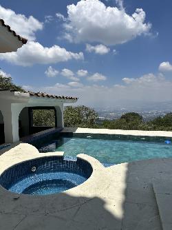 VENTA de Casa Luxury Altos de Monte Bello CAES km 9.5