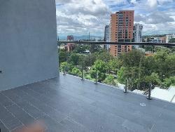 Apartamento en renta para estrenar en zona 15 VH1