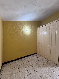 Casa en Venta en Residencial privado en zona 18