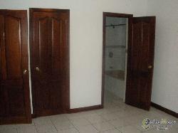 APARTAMENTO  EN RENTA ZONA 10 GUATEMALA.