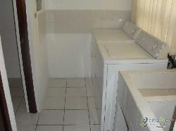 APARTAMENTO  EN RENTA ZONA 10 GUATEMALA.