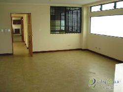 Apartamento en renta en zona 10 cerca de la UFM