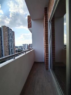 Renta de Apartamento zona 10 Nivel Alto