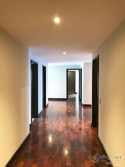 En venta apartamento en zona 14 nivel alto