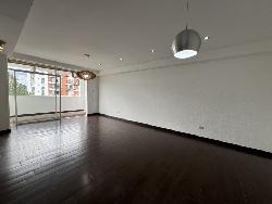 Apartamento en Renta Zona 16 por San Isidro