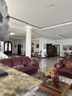 VENTA de Casa Luxury Altos de Monte Bello CAES km 9.5