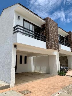 Casa en renta en condominio de Boca del Monte