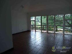 Alquilo Casa con 404.00m2 en Santa Catarina Pinula PAC-020-05-13