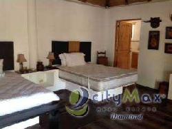 CASA AMUEBLADA EN VENTA Y RENTA EN MONTERRICO