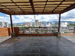  Penthouse en Venta o Renta en zona 10