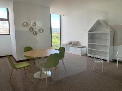 Apartamento en renta para estrenar en zona 15 VH1