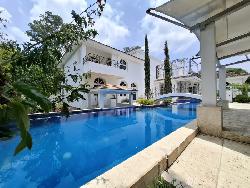 Exclusiva Casa en Venta Cayala Zona 16