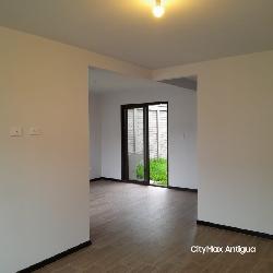  CASA NUEVA EN RENTA Resid Condado Ciudad Vieja