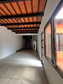 Casa con 5 habitaciones en Antigua Guatemala