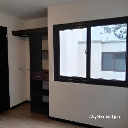  CASA NUEVA EN RENTA Resid Condado Ciudad Vieja