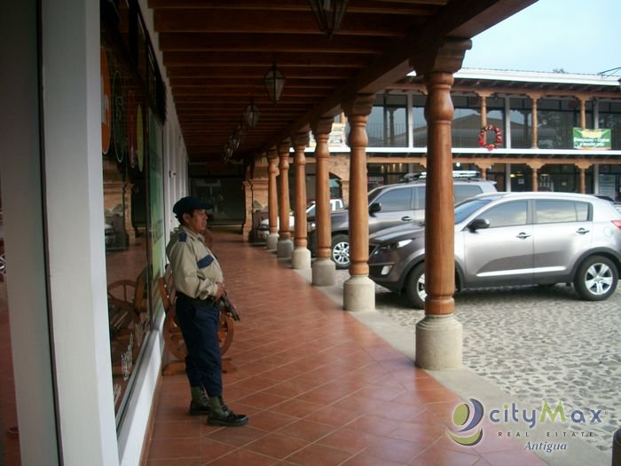 Local Comercial en Renta en Antigua!