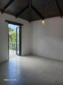 En venta casa amplia en Hacienda del Comendador