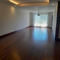 Apartamento en Venta en Zona 10